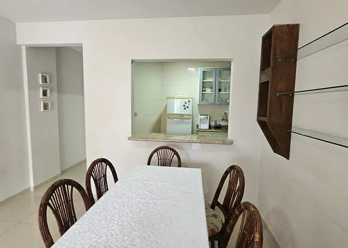 Lindo Apartamento Reformado A Duas Quadras Da Praia Da Enseada Guarujá